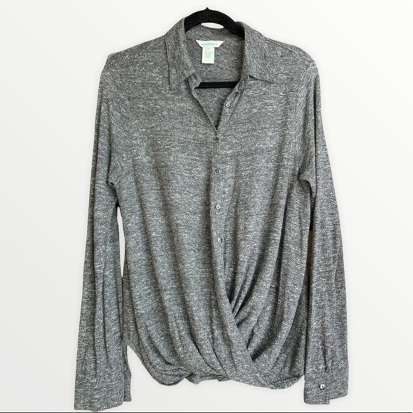 Sundance Modern Twist Top - Picture 2 of 5